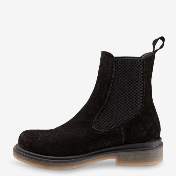 Bueno Shoes - BUENO Chelsea Suede Ankle Boot